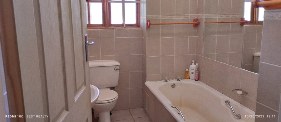  Bedroom Property for Sale in Ladybrand Free State